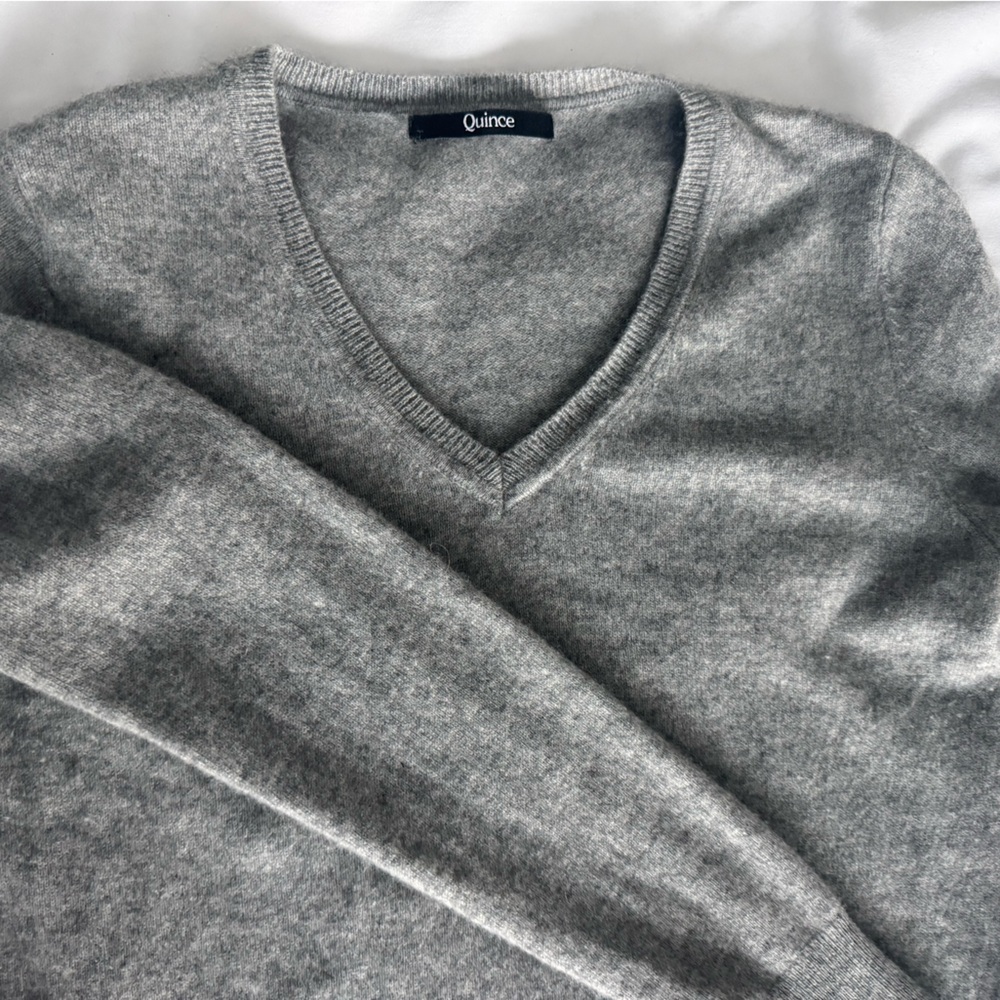 Quince Light Gray Cashmere Pullover